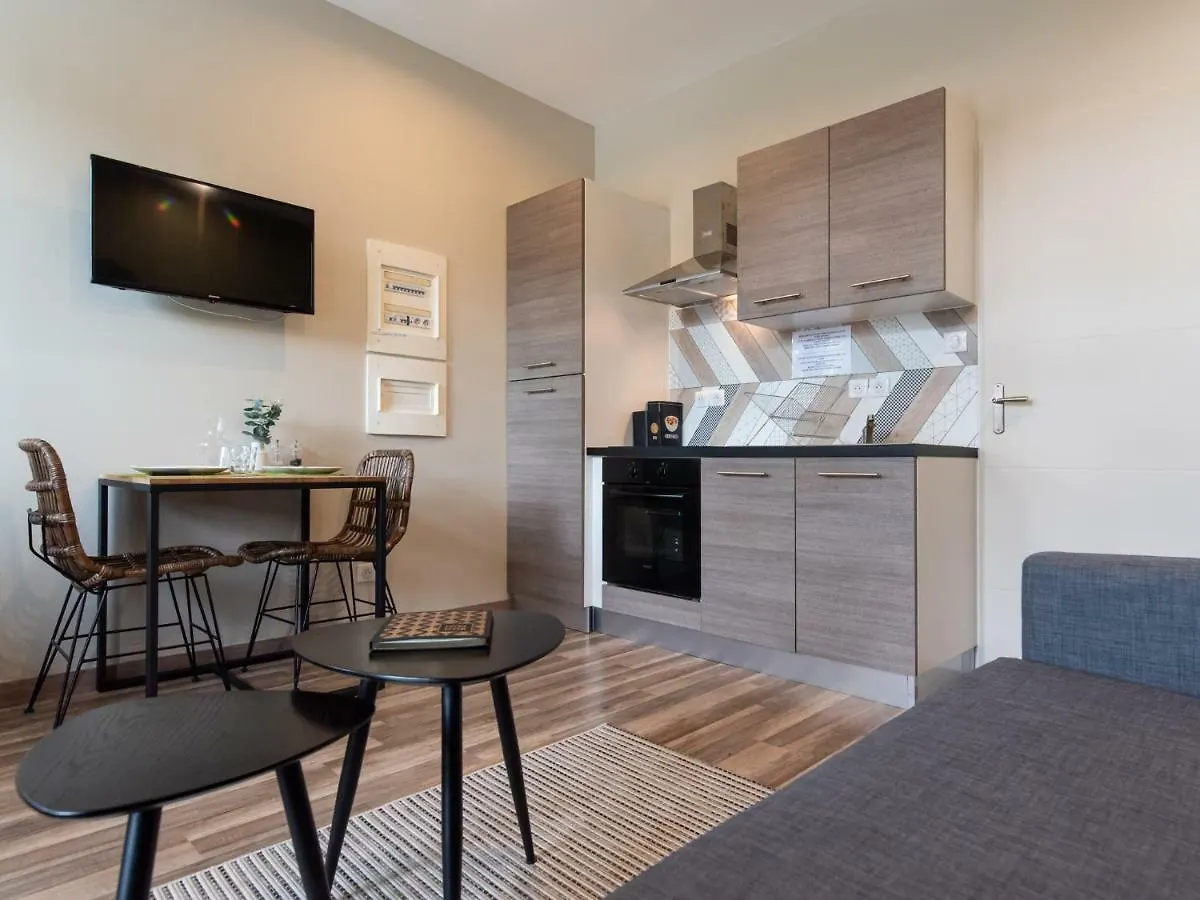Legend- Parking privé- Terrasse privée- Wifi - Convert Bourg-en-Bresse 0*,