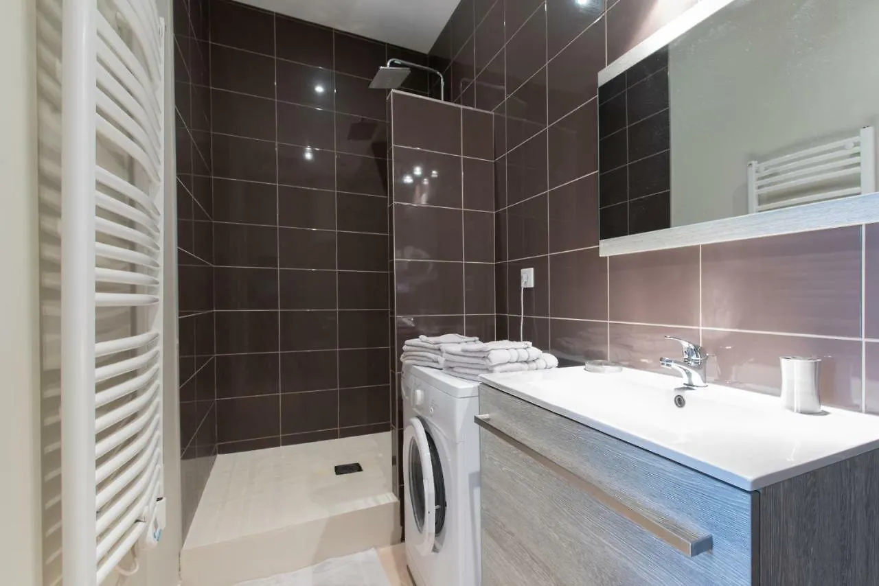 Legend- Parking Prive Gratuit- Terrasse Privee- Wifi - Convert - Alimentec Bourg-en-Bresse France